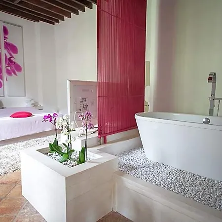 Chateau De Madieres - Chateauzen 4*